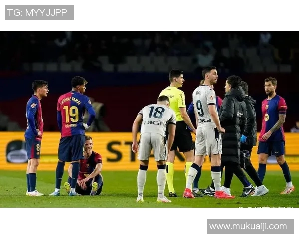 巴萨备战新赛季球员状态风生水起意欲卷土重来