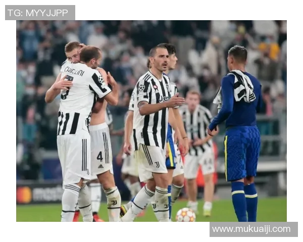 沙尔克04主场失利，门兴格拉德巴赫送来四连败：俱乐部深陷困境